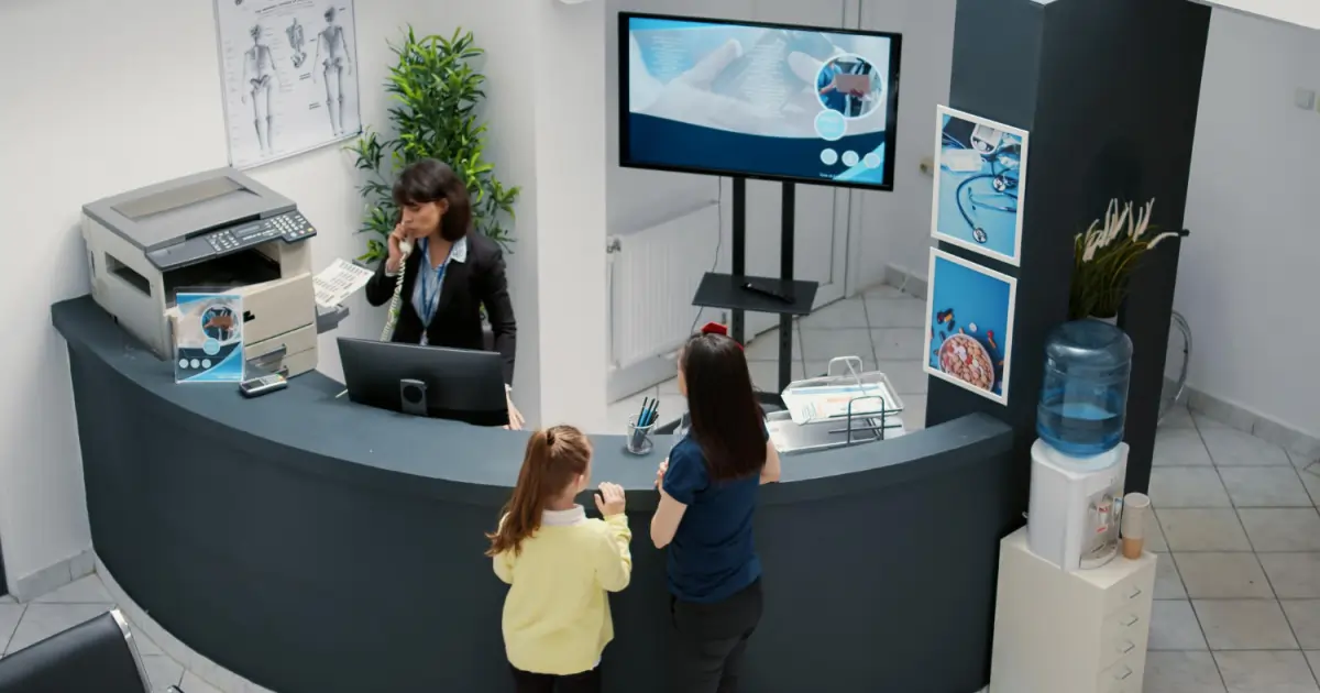 The Role of Shopping Mall Security Guards Today